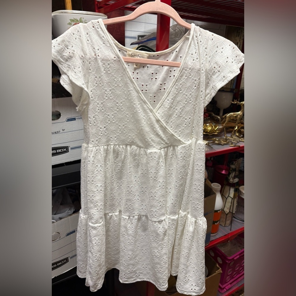 Jessica Simpson. white mini
